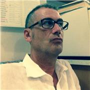 Laureato in Giurisprudenza disponibile per ripetizioni private a studenti scuole medie superiori